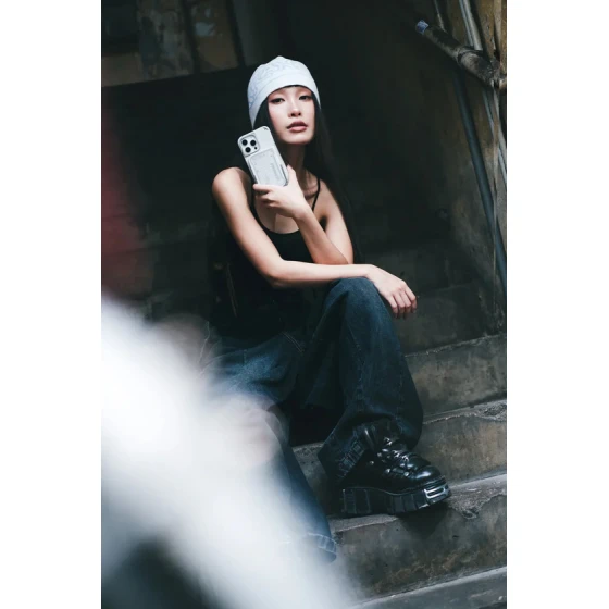 Xarici akkumulyator Skinarma Mecha Nexus Power Bank 5000 mAh White Xarici akkumulyator Skinarma Mecha Nexus Power Bank 5000 mAh White