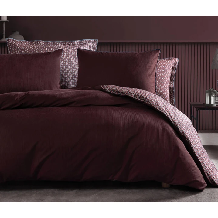 Комплект постельного белья Yataş Lisa, двуспальный, хлопок/сатин, бордовый, простыня 280x240 см, пододеяльник 240x220 см, наволочка 50x70 (4 шт) Комплект постельного белья Yataş Lisa, двуспальный, хлопок/сатин, бордовый, простыня 280x240 см, пододеяльник 240x220 см, наволочка 50x70 (4 шт)