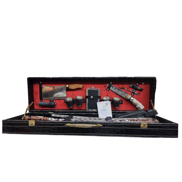 Набор для барбекю Kizlyar AllB002 нержавеющая сталь/дерево, 19 шт Набор для барбекю Kizlyar AllB002 нержавеющая сталь/дерево, 19 шт