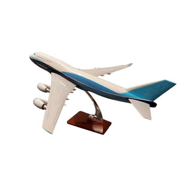 Декоративная модель самолета Boeing 747, разноцветный, 43x45x20 см Декоративная модель самолета Boeing 747, разноцветный, 43x45x20 см