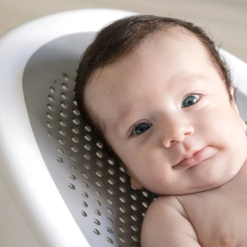 Мягкая горка для купания Babyjem, белая, пластик Мягкая горка для купания Babyjem, белая, пластик