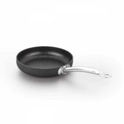 Tava Korkmaz Proline Nero A1252 24 sm