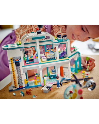 Konstruktor LEGO Heartlake City Hospital 42621, 7 yaş+, 1045 hissə - 42621