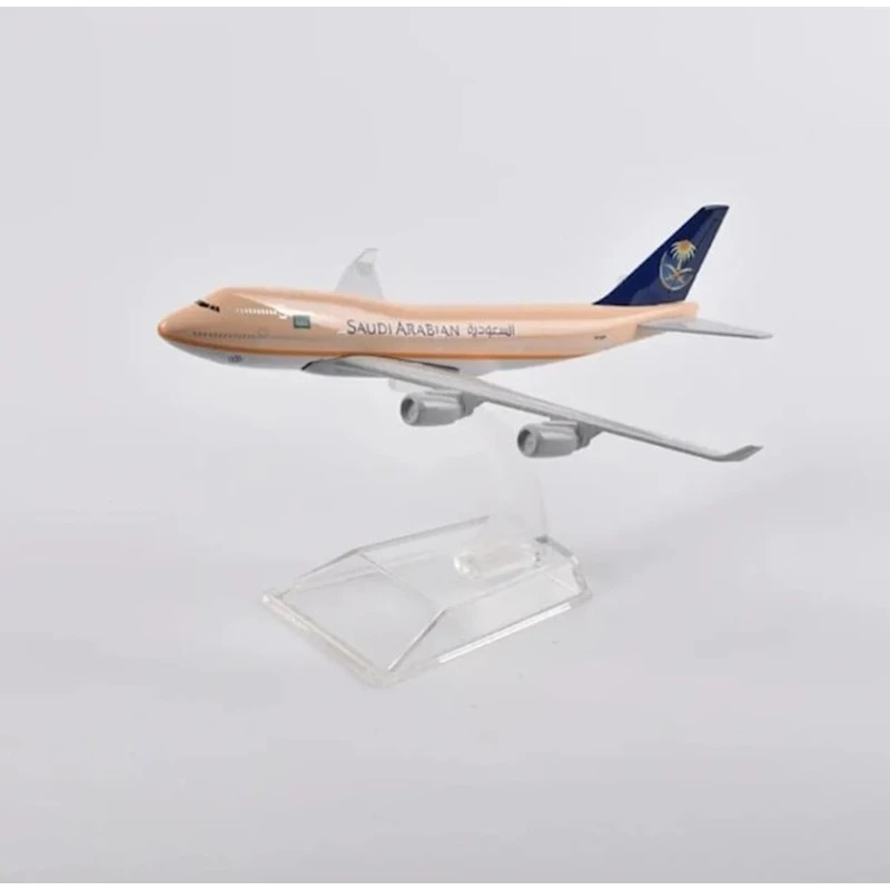 Kolleksiya heykəlciyi Saudi Arabian Boeing 747, 15x14.5x8 sm Kolleksiya heykəlciyi Saudi Arabian Boeing 747, 15x14.5x8 sm