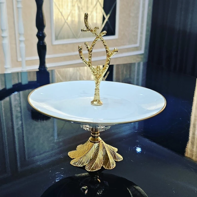 Подставка для пирожных Gallery Home GLR-019, белая/золотистая, 20 см Подставка для пирожных Gallery Home GLR-019, белая/золотистая, 20 см