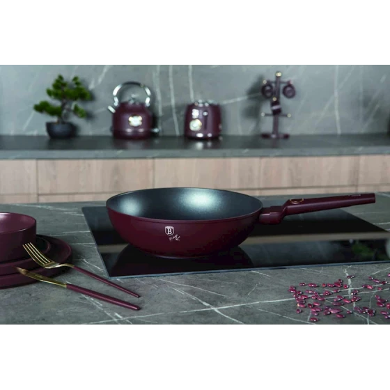 Сковорода-вок Berlinger Haus BH-8033 Leonardo Collection, 28 см, алюминий, трехслойное антипригарное титановое покрытие, бордовая Сковорода-вок Berlinger Haus BH-8033 Leonardo Collection, 28 см, алюминий, трехслойное антипригарное титановое покрытие, бордовая