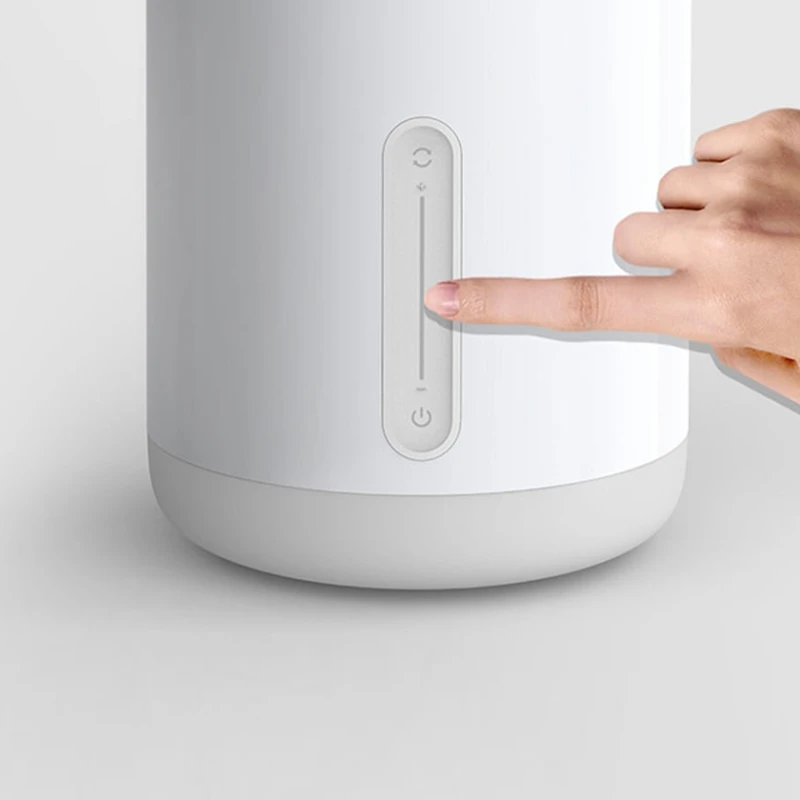 Умный светильник Xiaomi Mi Bedside Lamp 2 Умный светильник Xiaomi Mi Bedside Lamp 2