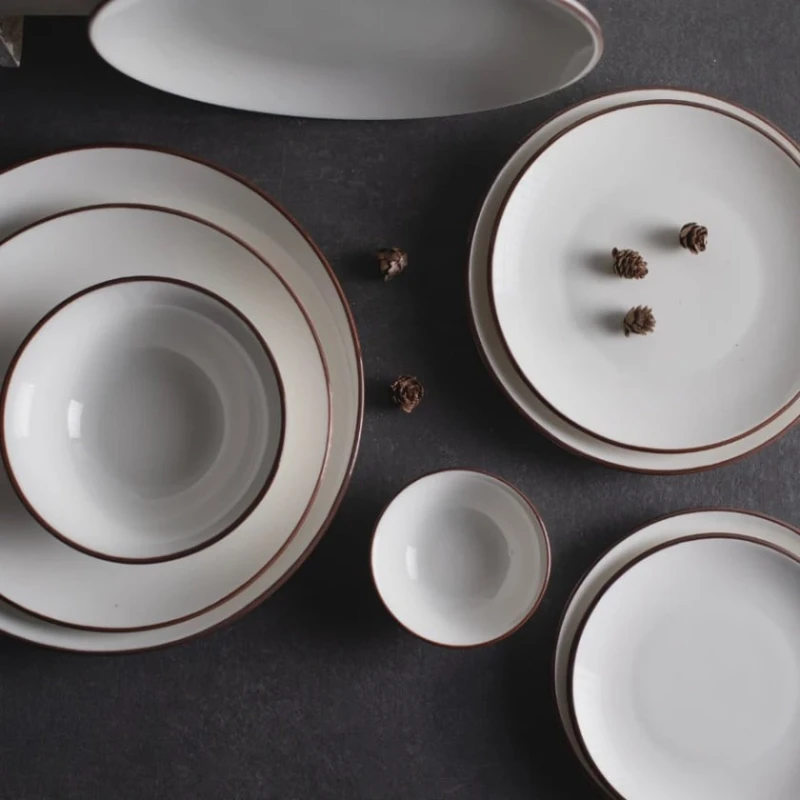 Boşqab ID-Fine Modest Brown Stolt, farfor, ağ/qəhvəyi, 21 sm Boşqab ID-Fine Modest Brown Stolt, farfor, ağ/qəhvəyi, 21 sm