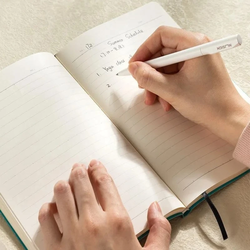 Блокнот Deli N135L, A5, 80 листов, серый