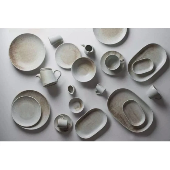 Тарелка ID-Fine Mellow Stolt, фарфор, серая, 21 см Тарелка ID-Fine Mellow Stolt, фарфор, серая, 21 см