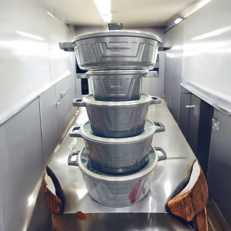 Набор кастрюль Gallery Home GH-000141, 22/24/28/32 см, гранит, черный Набор кастрюль Gallery Home GH-000141, 22/24/28/32 см, гранит, черный