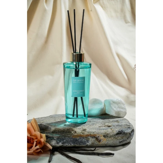 Ароматический диффузор The Groove Vanilla Blossom LA.10.103.200, 200 мл, товар в ассортименте Ароматический диффузор The Groove Vanilla Blossom LA.10.103.200, 200 мл, товар в ассортименте