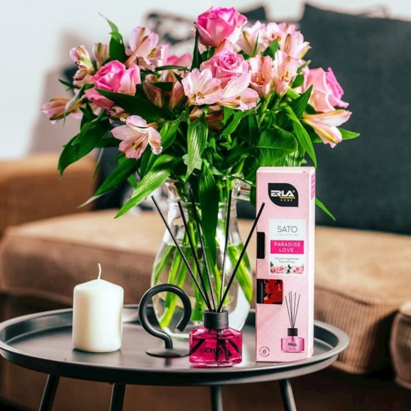 Aromatik diffuzor Erla Sato Paradise Love, çiçək ətri, 50 ml Aromatik diffuzor Erla Sato Paradise Love, çiçək ətri, 50 ml
