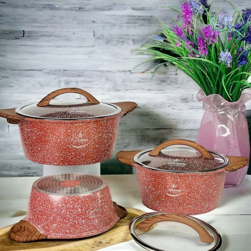 Набор кастрюль Life Smile LF-UU-001, красный, 3 предмета Набор кастрюль Life Smile LF-UU-001, красный, 3 предмета