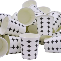 Одноразовый стакан, картон, белый/черный Одноразовый стакан, картон, белый/черный