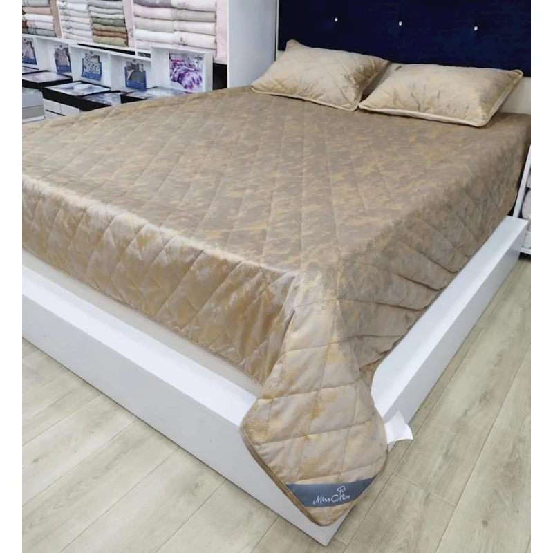 Dəst Miss Cotton 0000604, örtük 160х220 sm, yastıq üzü 50х70 sm, bir yarım, velür, bej Dəst Miss Cotton 0000604, örtük 160х220 sm, yastıq üzü 50х70 sm, bir yarım, velür, bej