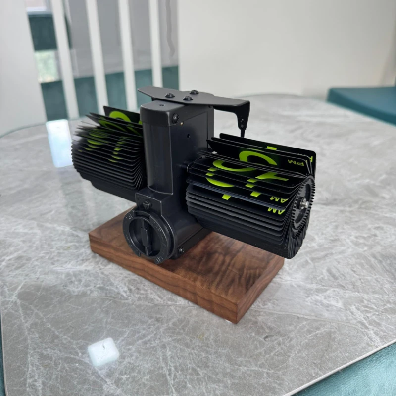 Masaüstü saat Retro Flip qara korpus Masaüstü saat Retro Flip qara korpus