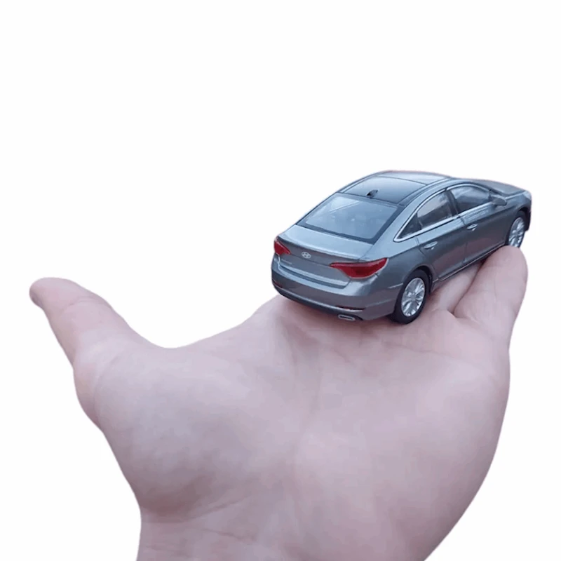 Машинка Hyundai Sonata, 11.5x4x2.5 см, серебристая