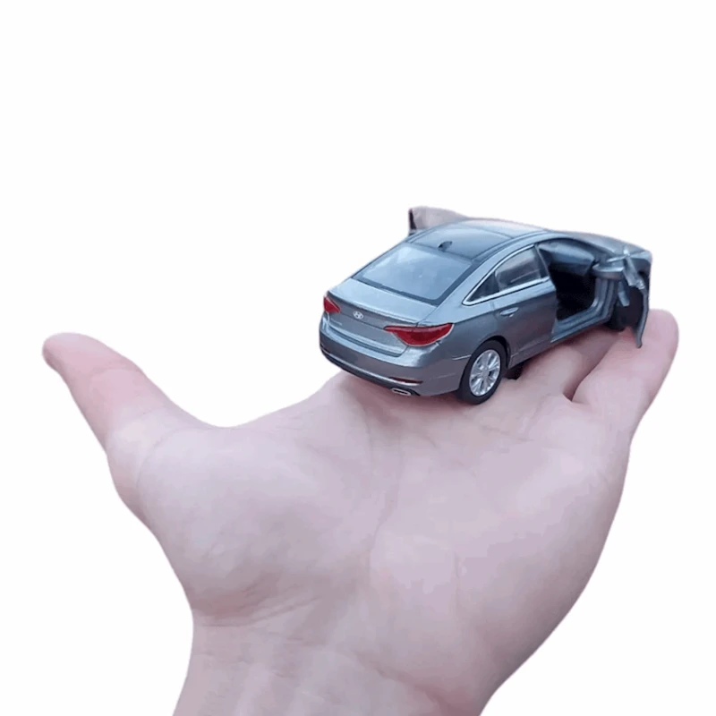 Машинка Hyundai Sonata, 11.5x4x2.5 см, серебристая