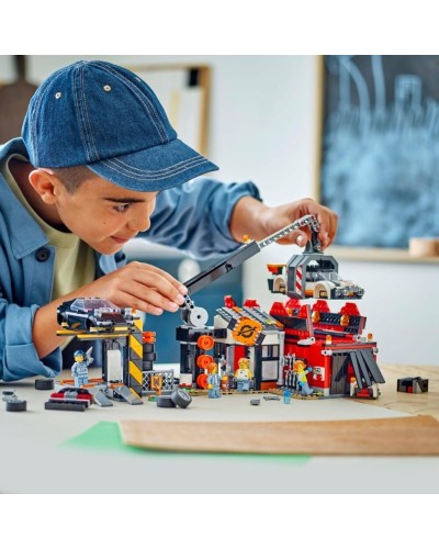 Konstruktor LEGO City Scrapyard with Cars 60472, 871 parça, 7 yaşdan