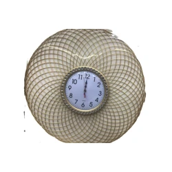 Dekorativ kristal divar saatı. Qızılı rəngdə