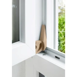 Стоппер для дверей и окон Wenko полипропилен, 11.8x2.5x7.7 см, бежевый