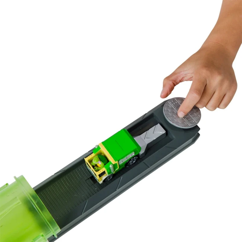 Игровой набор Funrise TMNT Shell Riders Trick City, от 3 лет Игровой набор Funrise TMNT Shell Riders Trick City, от 3 лет