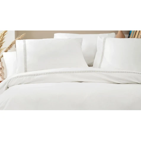 Комплект постельного белья Yataş Clair, пододеяльник 200х220 см, простыня 240х260 см, наволочка 50х70 см (2 шт), двуспальный, хлопок, белый