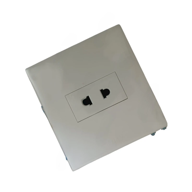 Розетка Modi 002, 9x8.5x3 см, белая Розетка Modi 002, 9x8.5x3 см, белая