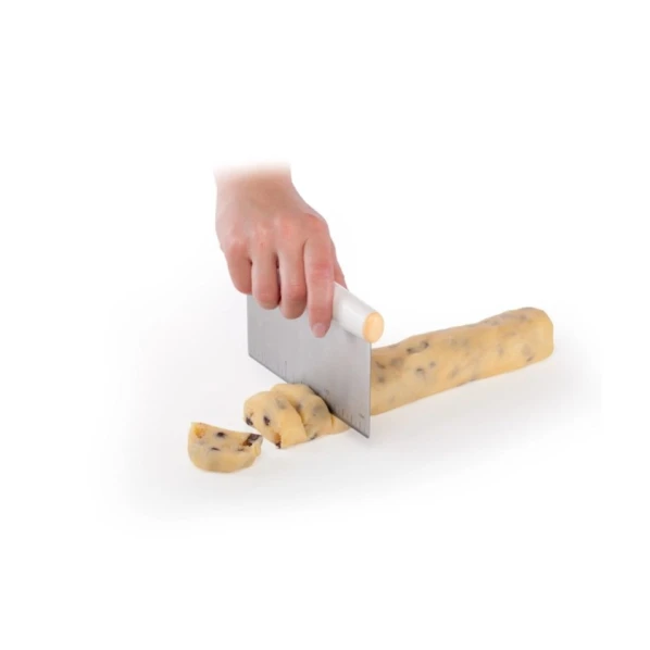 Тесторезка Tescoma Delicia, пластик/нержавеющая сталь, серая, 16х11 см Тесторезка Tescoma Delicia, пластик/нержавеющая сталь, серая, 16х11 см