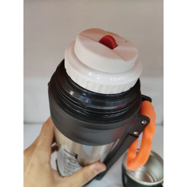 Термос Travel 1,5 л Термос Travel 1,5 л