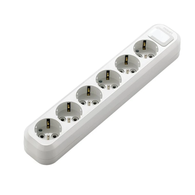 Колодка удлинителя Makel MGP185, 6 розеток Колодка удлинителя Makel MGP185, 6 розеток