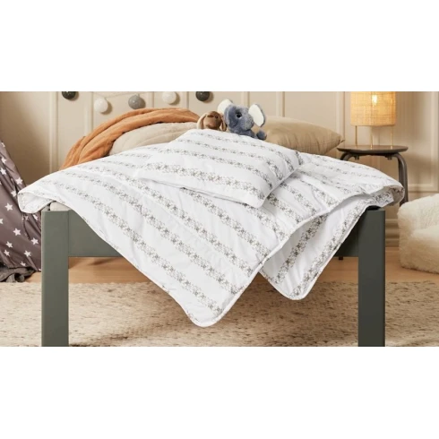 Детское одеяло JYSK Tronfjellet, 100x135 см, белый Детское одеяло JYSK Tronfjellet, 100x135 см, белый