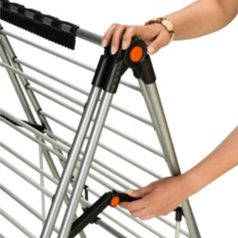 Сушилка для белья Harbinger Lux MM017, 20 м, алюминий/пластик, серебристая Сушилка для белья Harbinger Lux MM017, 20 м, алюминий/пластик, серебристая