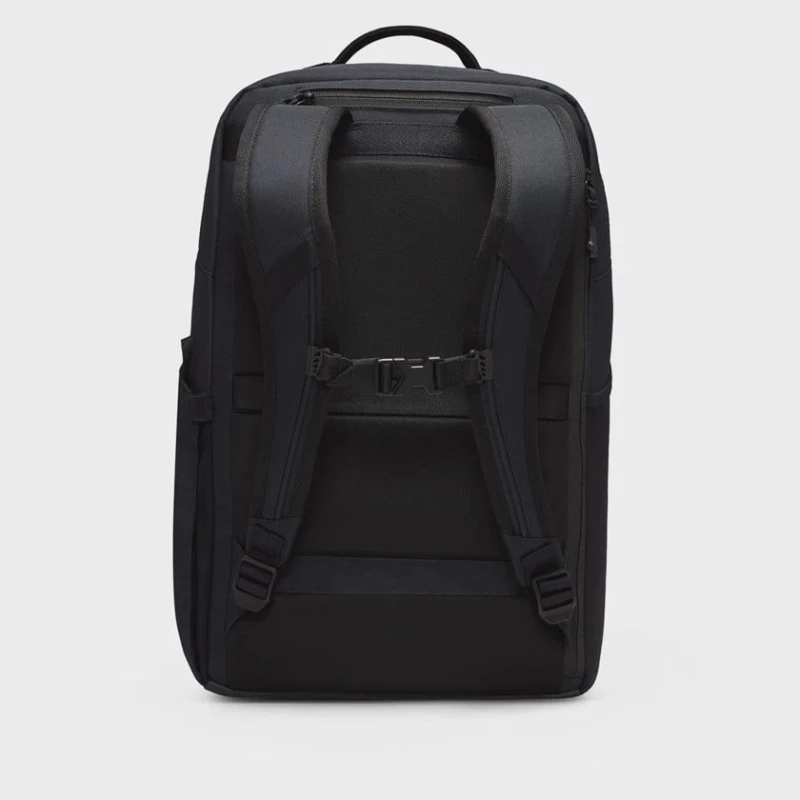 Спортивный рюкзак Nike FN4106-010, черный, полиэстер, размер One Size