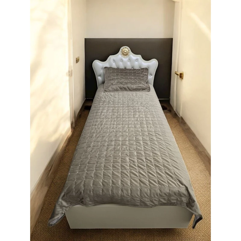 Набор с наволочками MiraNova 384, велюр/сатин, серый, покрывало 160x220 см, наволочки 50x70 см