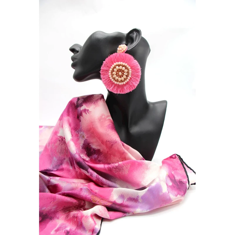 Подарочный набор для женщин Izim HD0047 (косынка 90x90 см + серьги) Подарочный набор для женщин Izim HD0047 (косынка 90x90 см + серьги)