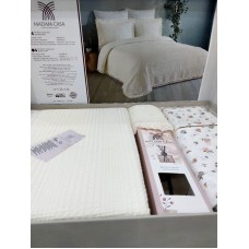Dəst MiraNova SF-367, yastıq üzləri 50x70 sm, pike yorğanı 220x240 sm, mələfə 240x260 sm, ikinəfərlik, bej