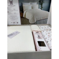 Комплект MiraNova SF-367, наволочки 50х70 см, пикейное одеяло 220х240 см, простыня 240х260 см, двуспальный, бежевый Комплект MiraNova SF-367, наволочки 50х70 см, пикейное одеяло 220х240 см, простыня 240х260 см, двуспальный, бежевый