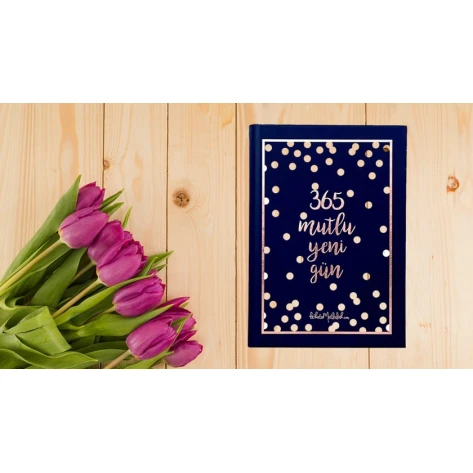 Qızlar üçün gündəlik 365 Mutlu Yeni Gün Qızlar üçün gündəlik 365 Mutlu Yeni Gün