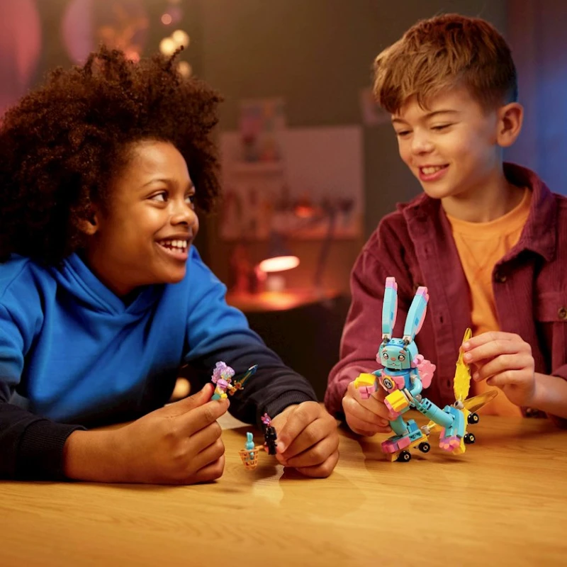 Конструктор LEGO Izzie and Bunchu the Bunny 71453, 7+ лет, 259 элементов