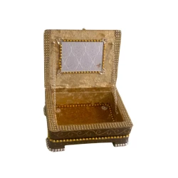 Сундук, подарочная коробка