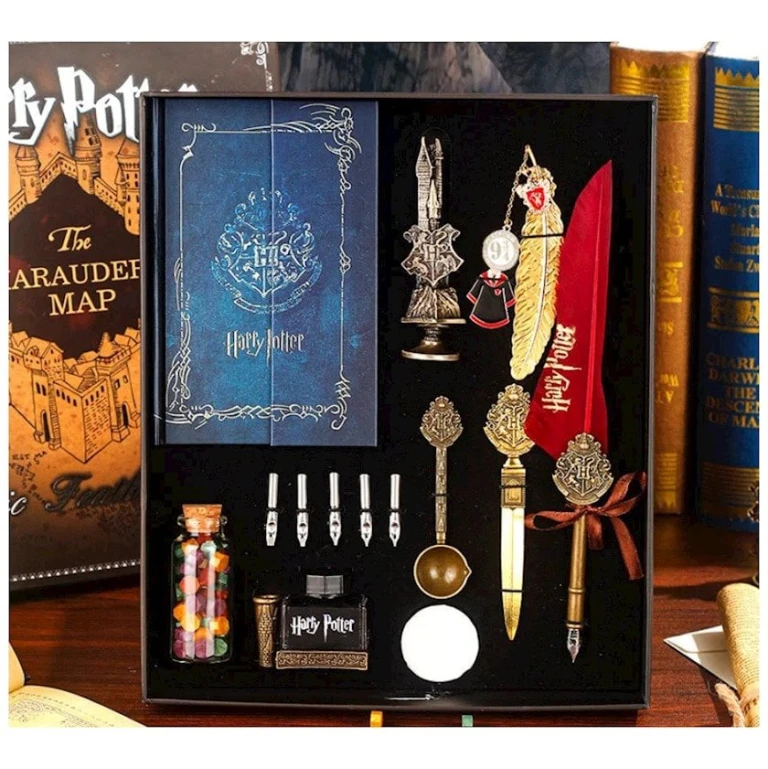 Блокнот Daenero Harry Potter A5, 100 листов, разноцветный Блокнот Daenero Harry Potter A5, 100 листов, разноцветный