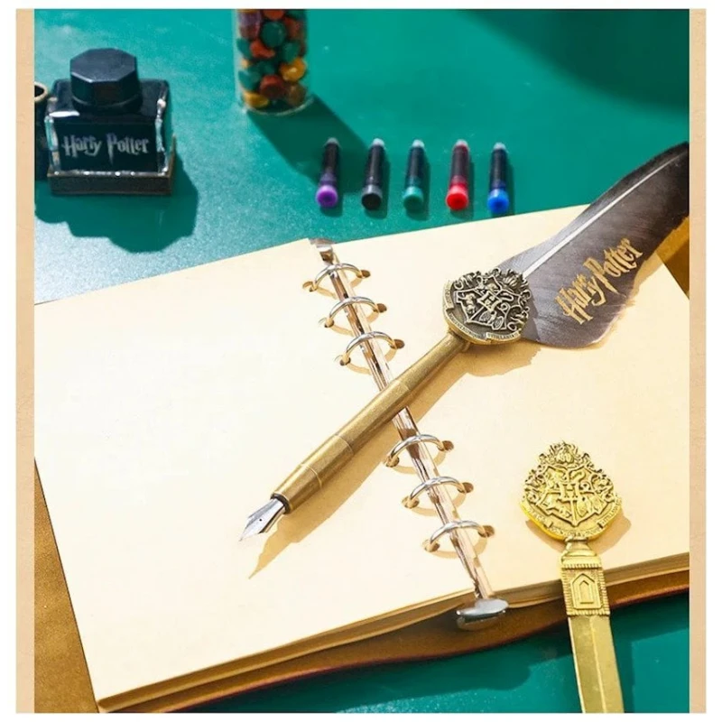 Блокнот Daenero Harry Potter A5, 100 листов, разноцветный Блокнот Daenero Harry Potter A5, 100 листов, разноцветный