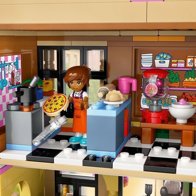 Конструктор LEGO Friends Restaurant and Cooking School 42655, 896 деталей, от 8 лет