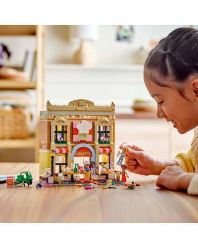 Konstruktor LEGO Friends Restaurant and Cooking School 42655, 896 parça, 8 yaşdan