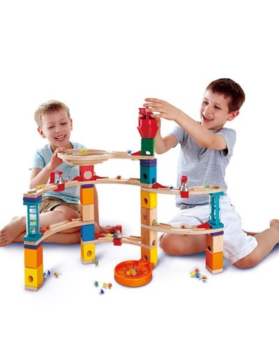 İnkişaf etdirən oyun Hape Quadrilla Castle Escape, 4+ yaş