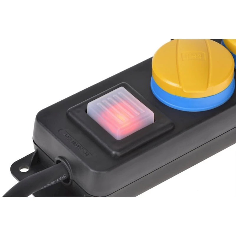 Сетевой фильтр 2E, 3 м, 4-розеточный (2E-U04ESPM3) Сетевой фильтр 2E, 3 м, 4-розеточный (2E-U04ESPM3)