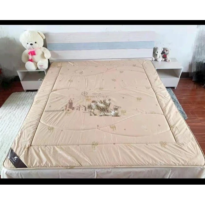 Одеяло Roberto Cavalli SHA-00001635, 200x220 см, двуспальное, бежевый Одеяло Roberto Cavalli SHA-00001635, 200x220 см, двуспальное, бежевый