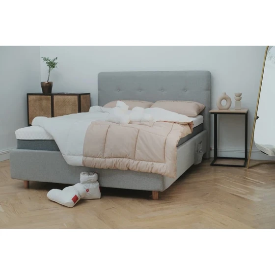 Одеяло Beyosa Favorit, двуспальное, всесезонное, холлофайбер, бежевый/белый, 172x205 см